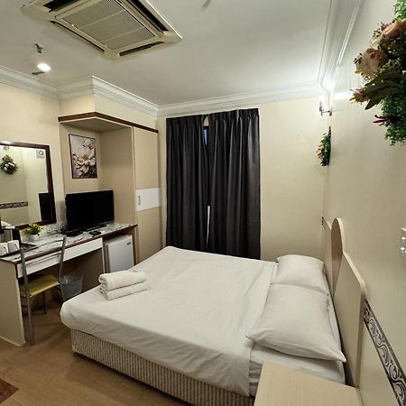 Fair Park Hotel Ipoh Esterno foto