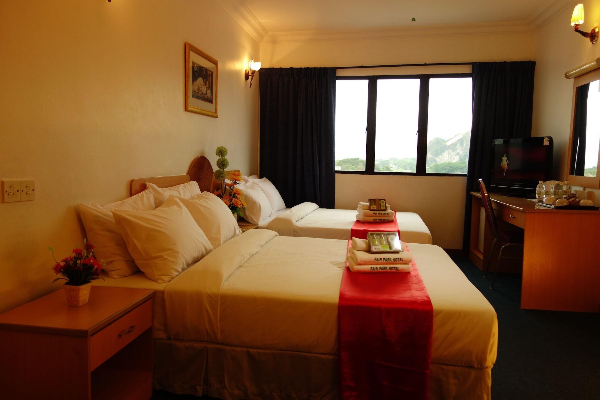 Fair Park Hotel Ipoh Esterno foto