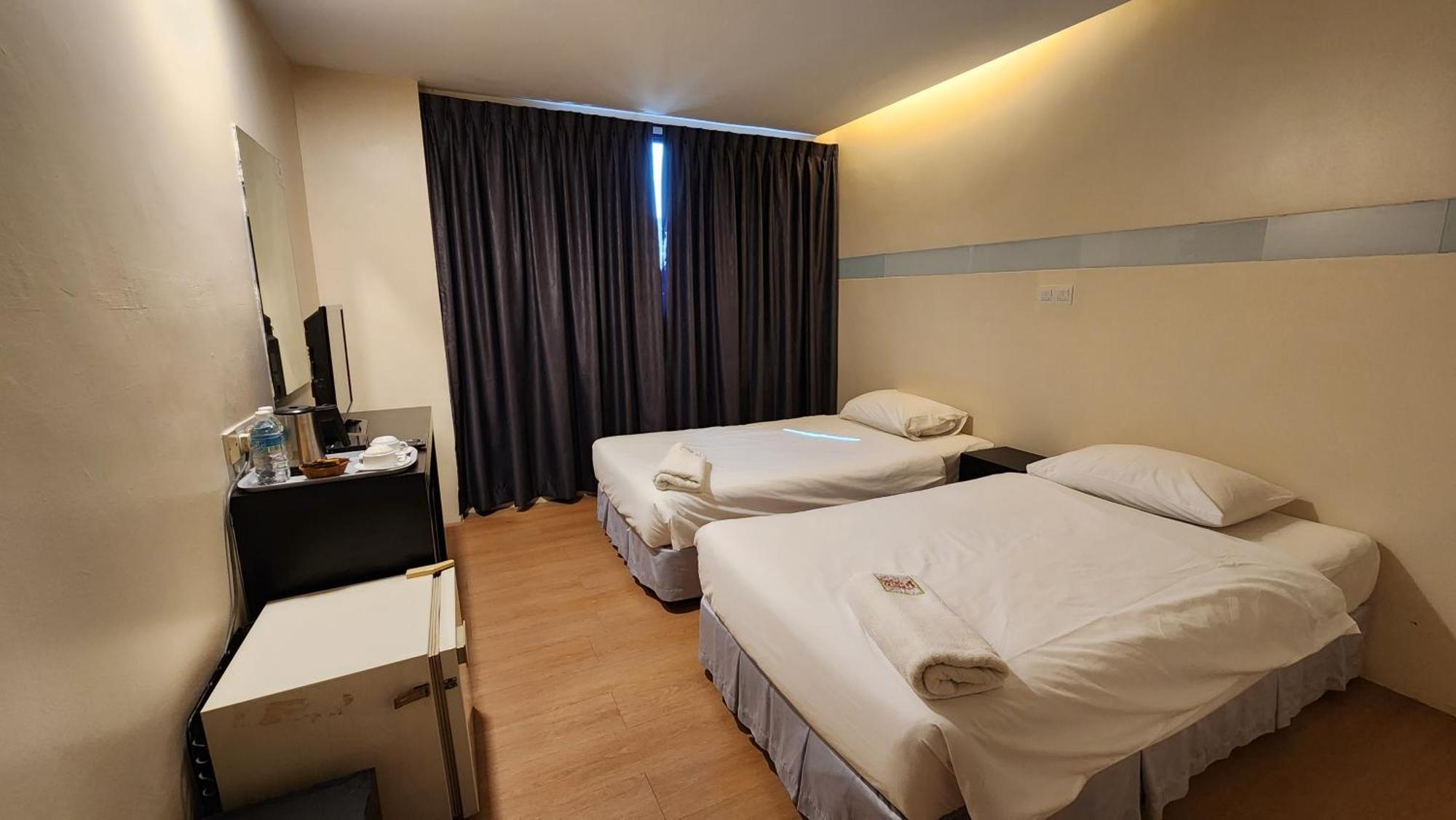 Fair Park Hotel Ipoh Esterno foto